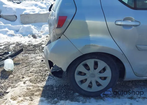 2013 Toyota Prius C Two из США, поврежденный, VIN JTDKDTB31D1053571